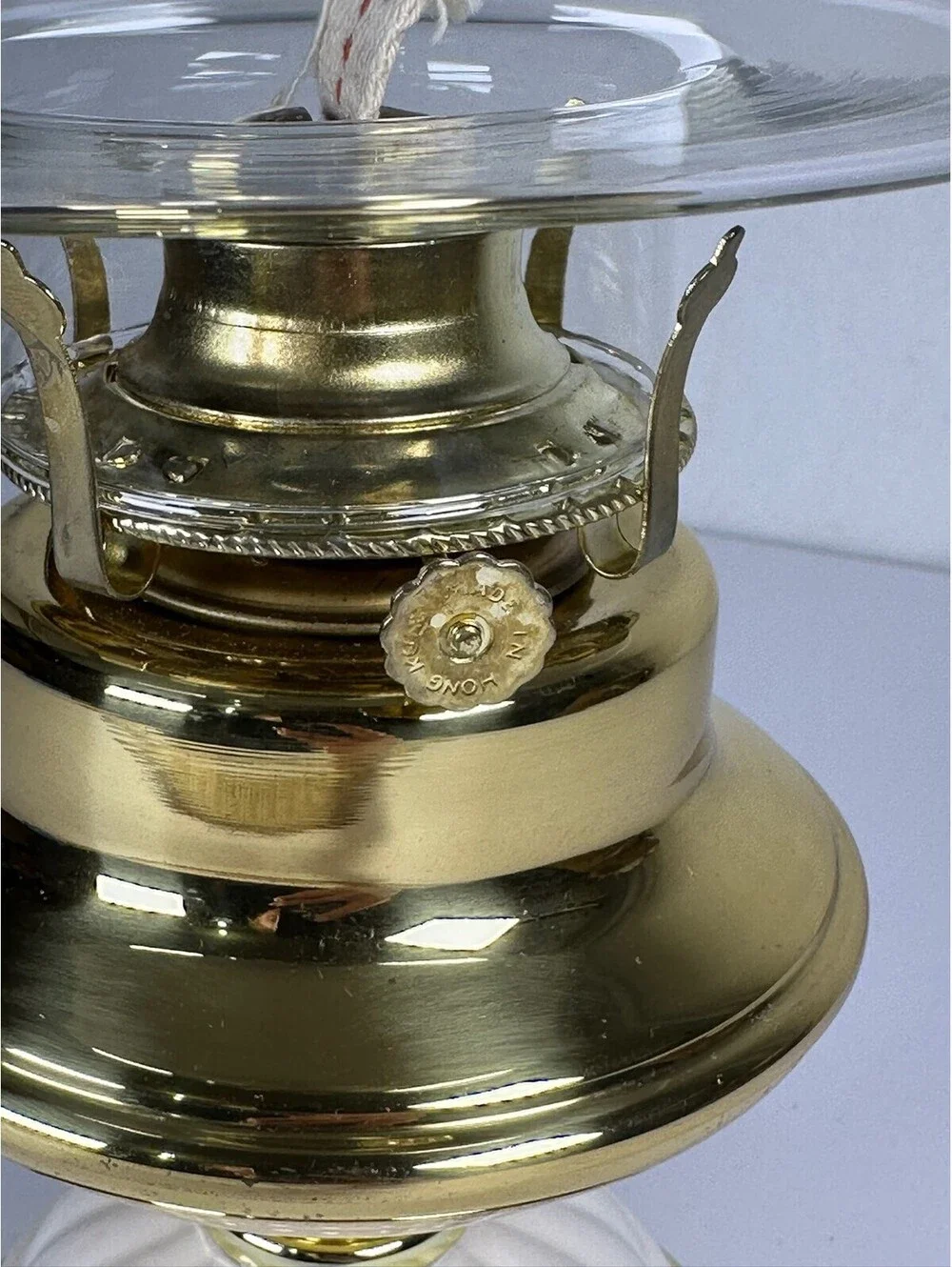 Vintage Style Brass & Ceramic Oil Lamp with Glass Chimney - Storage F-10